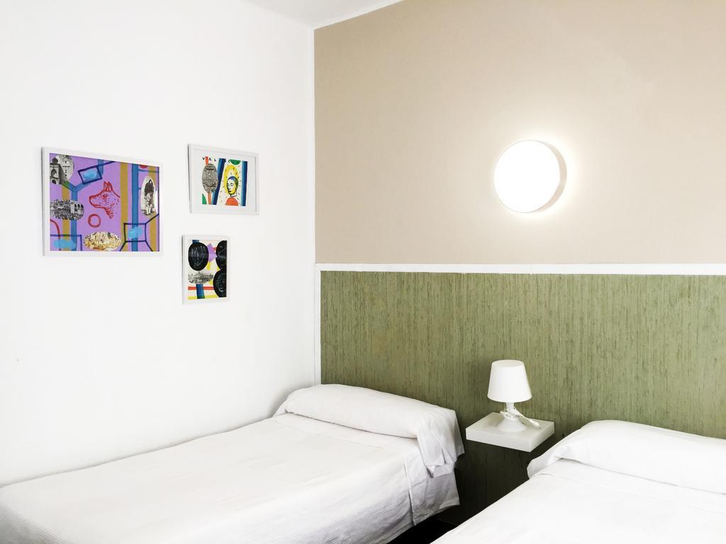 Malvarrosa Beach Rooms Valence Extérieur photo