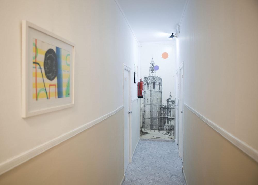 Malvarrosa Beach Rooms Valence Extérieur photo